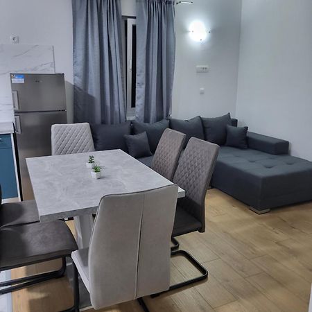 Apartmani Skorpion Kaštela Esterno foto