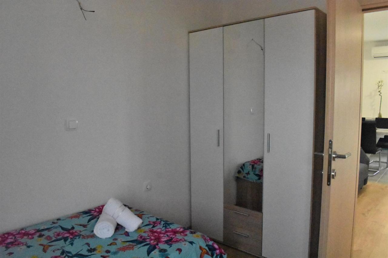 Apartmani Skorpion Kaštela Esterno foto