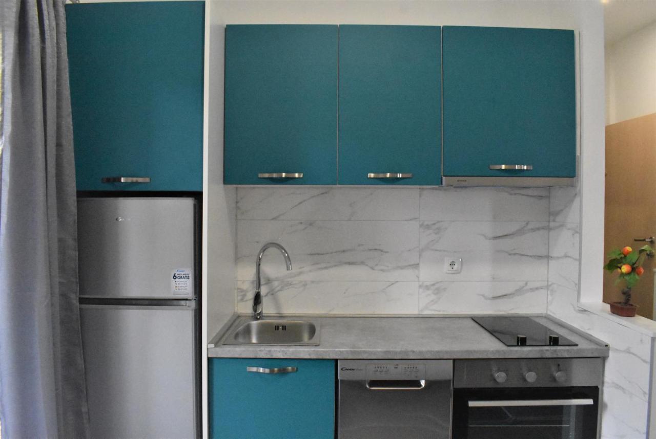 Apartmani Skorpion Kaštela Esterno foto