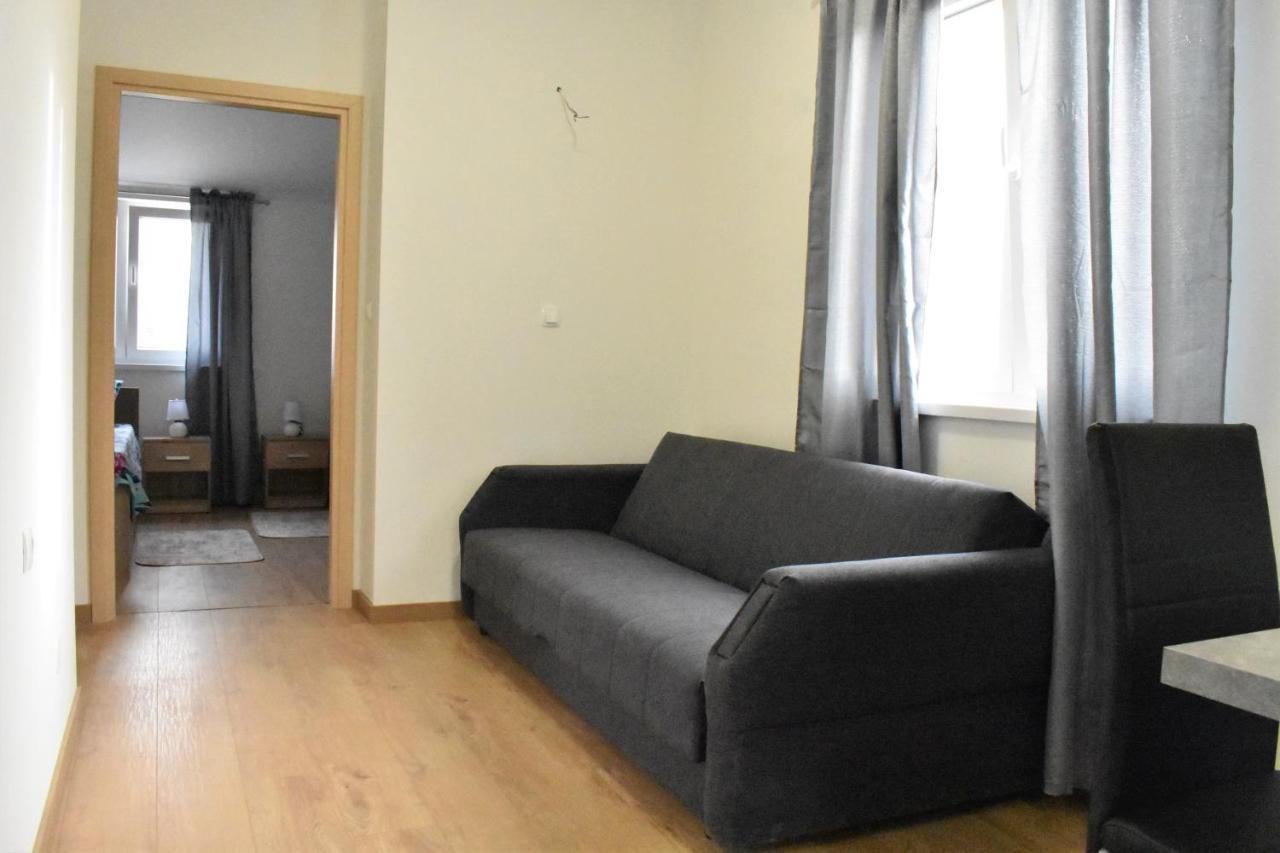 Apartmani Skorpion Kaštela Esterno foto