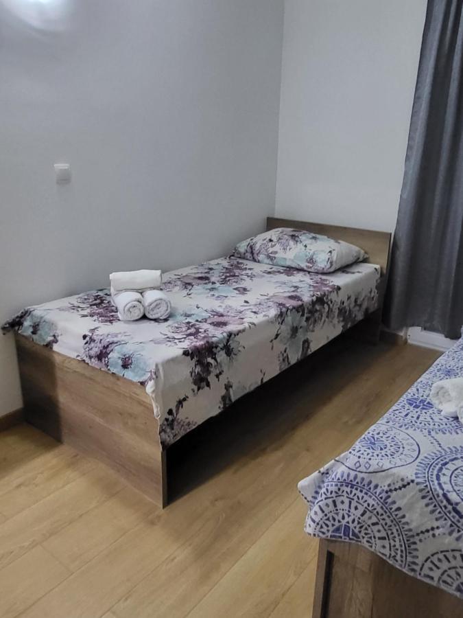 Apartmani Skorpion Kaštela Esterno foto