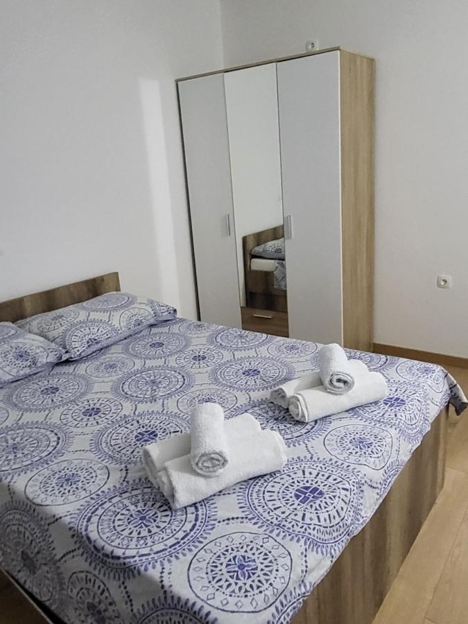 Apartmani Skorpion Kaštela Esterno foto