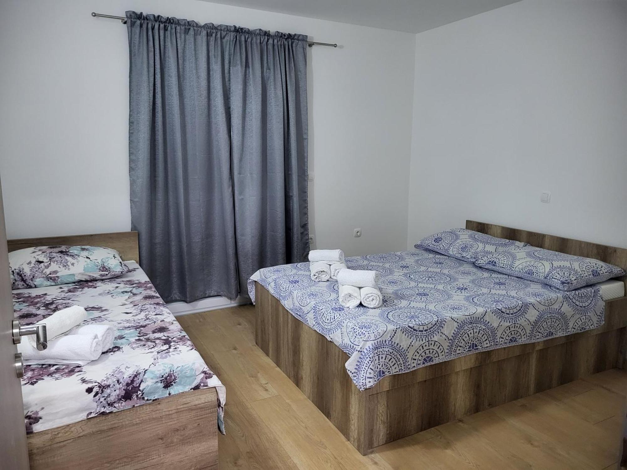 Apartmani Skorpion Kaštela Esterno foto